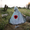 Cape réversible dragon/chevalier, taille US 5-6 – Image 2